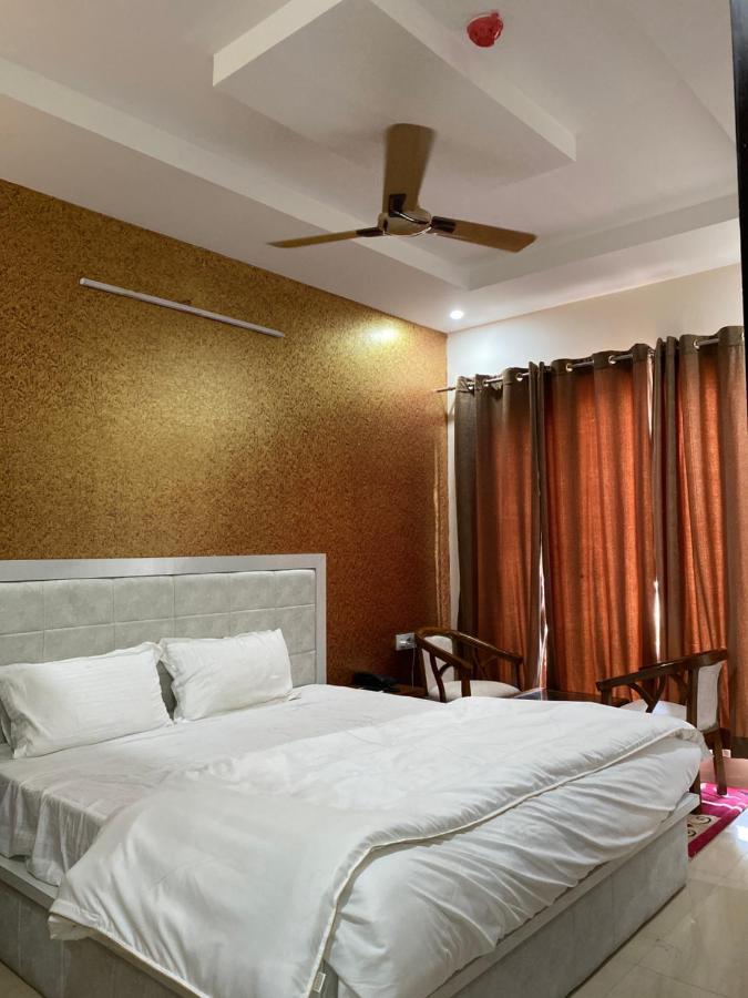 Khurja S.R Plaza酒店 外观 照片